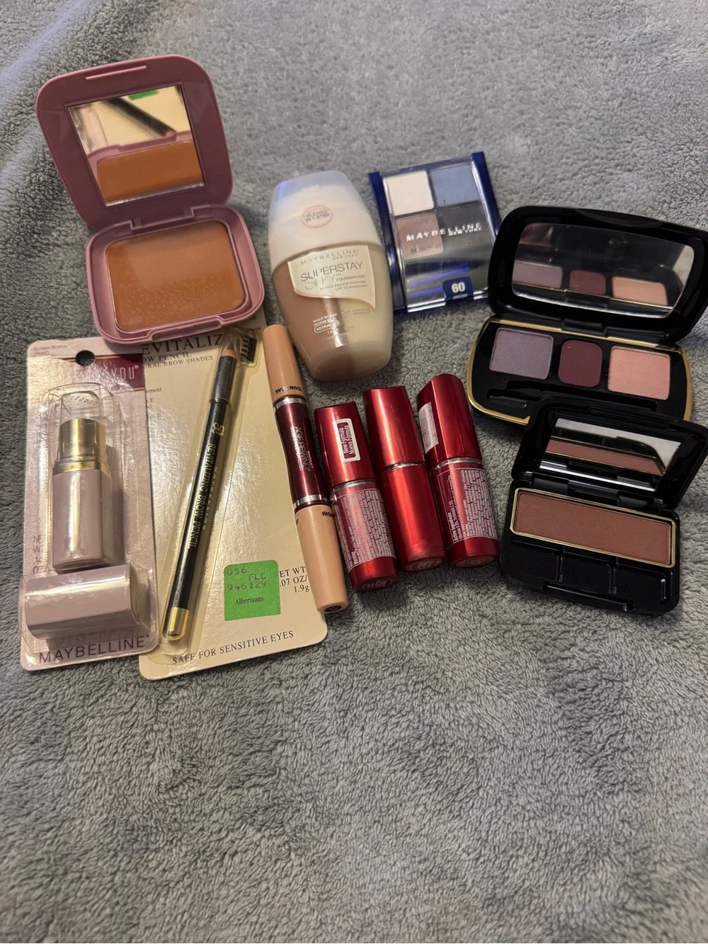 Maybelline Lipstick & Makeup Mix in Pink, Mauve, Nude
